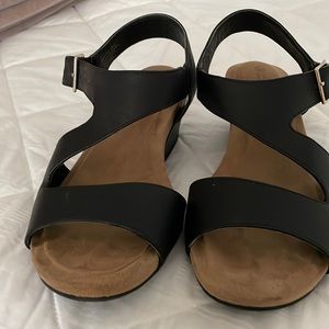 Great comfortable sandal 8.5 w